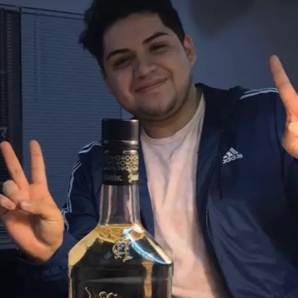 Meet your Posher, Ricky - Picture 1 of 1